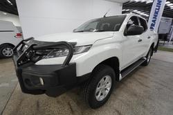 2021 Mitsubishi
Triton GLX+
