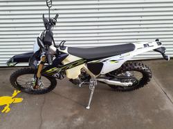 2025 Triumph TF 450-E Off Road White