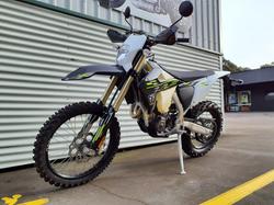 2025 Triumph TF 450-E Off Road White