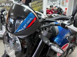 2025 Triumph Trident 660 Full Power Triple Tribute Trident Black