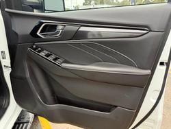 2023 Isuzu
                MU-X LS-T