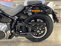 2025 Harley-Davidson Street Bob 117 (FXBB) Softail Black