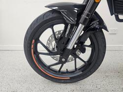 2025 CFMOTO 300 NK ABS