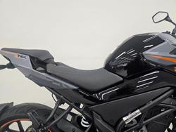 2025 CFMOTO 300 NK ABS