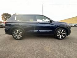 2025 Mitsubishi Outlander Exceed