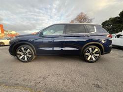 2025 Mitsubishi Outlander Exceed