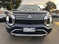 2025 Mitsubishi Outlander Exceed
