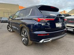 2025 Mitsubishi Outlander Exceed