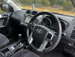 2017 Toyota
Landcruiser Prado GX
