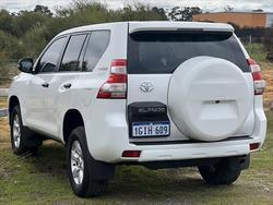 2017 Toyota
Landcruiser Prado GX