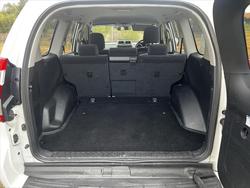 2017 Toyota
Landcruiser Prado GX