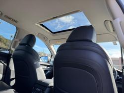 2023 LDV
D90 Executive