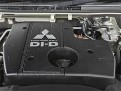 2012 Mitsubishi
Pajero GLX
