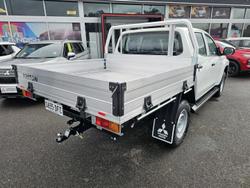 2023 Mitsubishi
Triton GLX