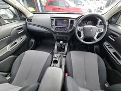 2023 Mitsubishi
Triton GLX