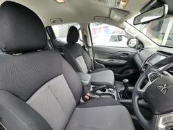 2023 Mitsubishi
Triton GLX