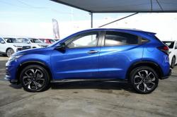 2018 Honda
                HR-V RS