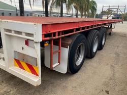 2008 Vawdrey 13.5M Straight Flat Top Red