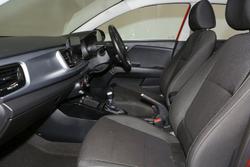 2021 Kia
Rio Sport