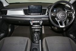 2021 Kia
Rio Sport