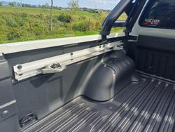 2025 Nissan
Navara Pro-4X Warrior (4x4)