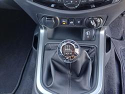 2024 Nissan
                Navara ST (4x4)