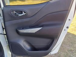 2024 Nissan
                Navara ST (4x4)