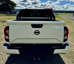 2025 Nissan
Navara Pro-4X (4x4)