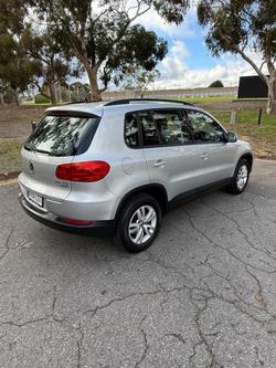 2011 Volkswagen
Tiguan 132TSI