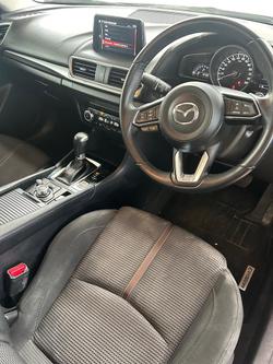 2018 Mazda
                3 Maxx Sport