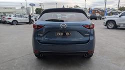 2021 Mazda
CX-5 Akera