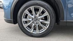 2021 Mazda
CX-5 Akera