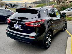 2017 Nissan QASHQAI ST-L J11 Series 2 Pearl Black