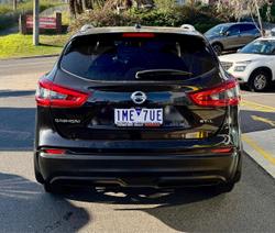 2017 Nissan
QASHQAI ST-L