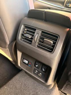 2024 Nissan
X-TRAIL Ti-L
