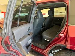 2024 Toyota
                LANDCRUISER LC300 3.3L V6 DSL VX 7 Seats