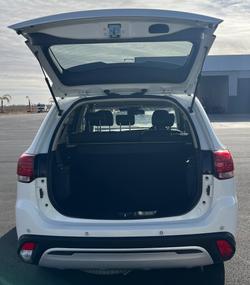 2021 Mitsubishi
Outlander LS