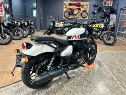 2025 Royal Enfield SHOTGUN 650 WHITE