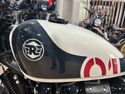 2025 Royal Enfield SHOTGUN 650 WHITE
