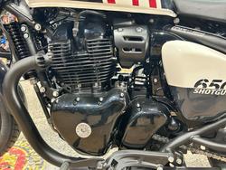 2025 Royal Enfield SHOTGUN 650 WHITE