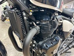 2025 Royal Enfield SHOTGUN 650 WHITE