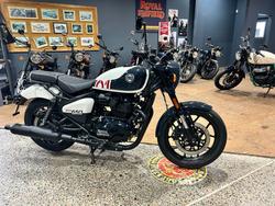 2025 Royal Enfield SHOTGUN 650 WHITE