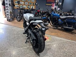 2025 Royal Enfield GUERILLA 450 SILVER
