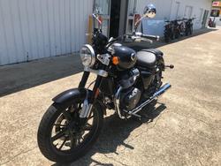2025 Royal Enfield SUPER METEOR 650 Black