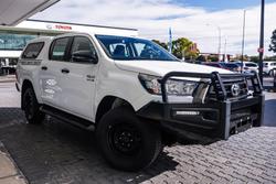 2022 Toyota
Hilux SR