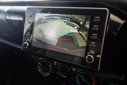 2022 Toyota
Hilux SR