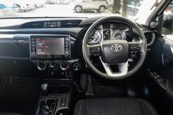 2022 Toyota
Hilux SR