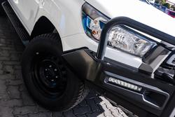 2022 Toyota
Hilux SR