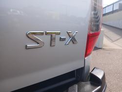 2019 Nissan
Navara ST-X