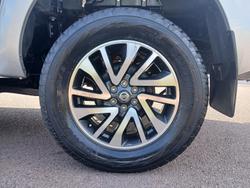 2019 Nissan
Navara ST-X